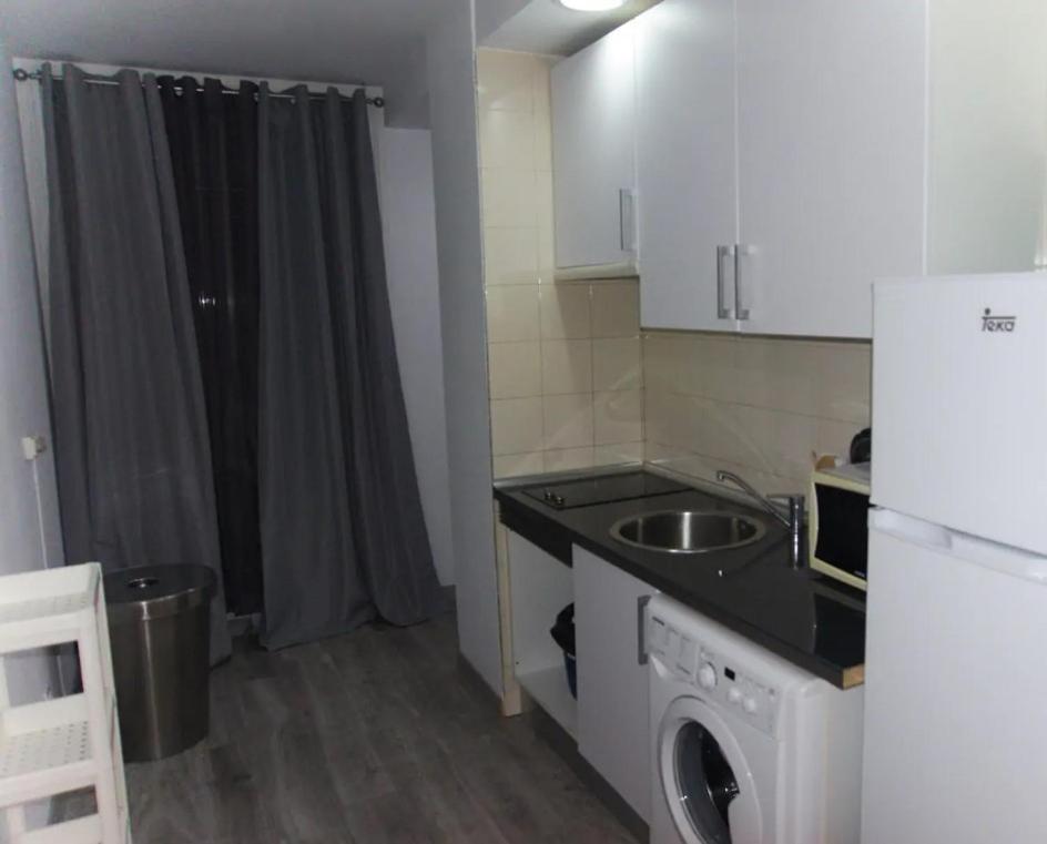 Estudio En Plaza Vara Del Rey Apartamento